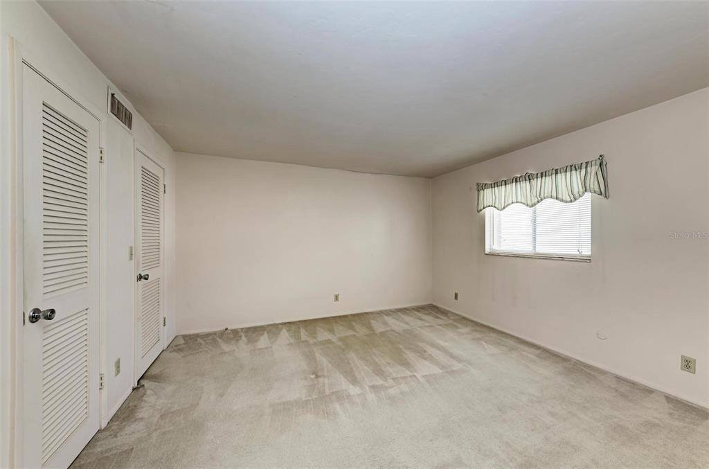 3751 South School Avenue, Sarasota, FL 34239