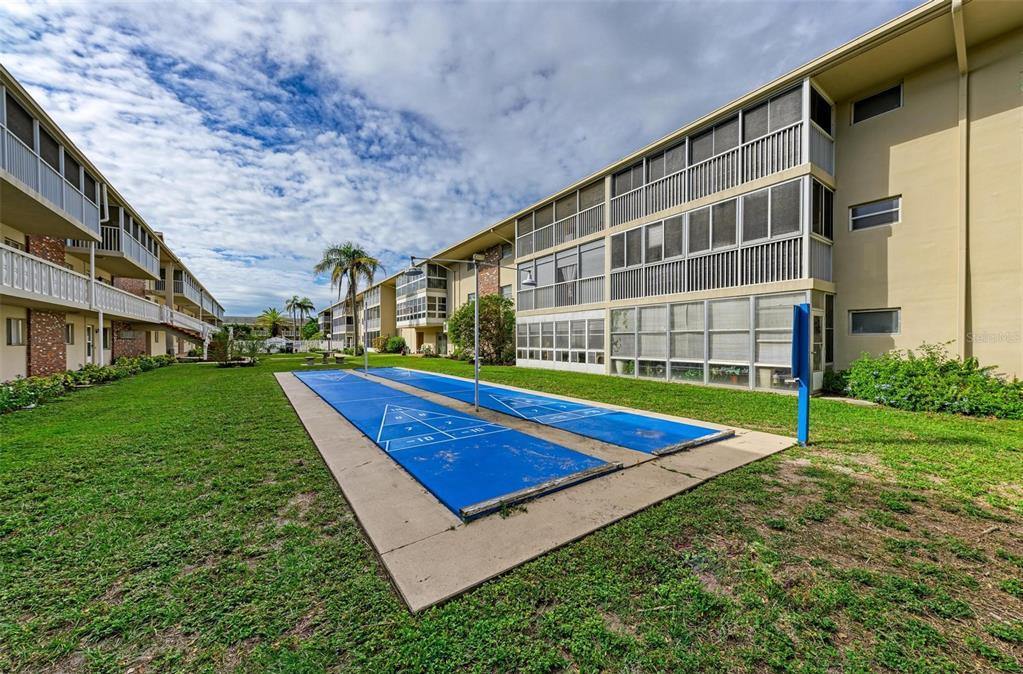 3751 South School Avenue, Sarasota, FL 34239