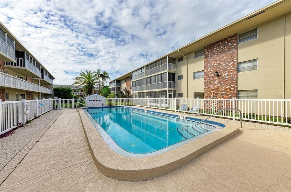 3751 South School Avenue, Sarasota, FL 34239