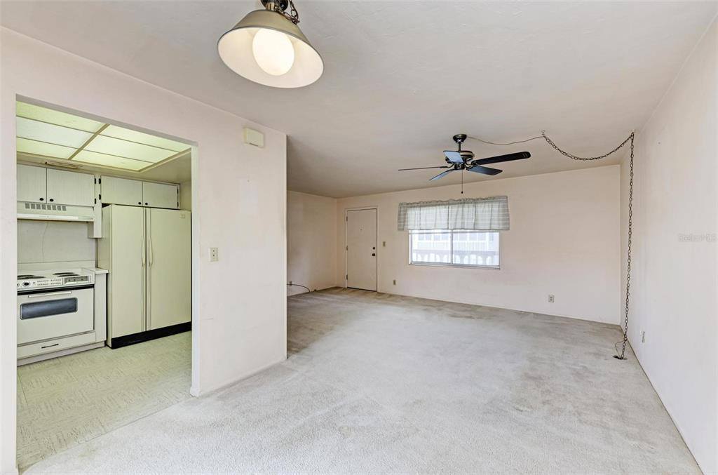 3751 South School Avenue, Sarasota, FL 34239