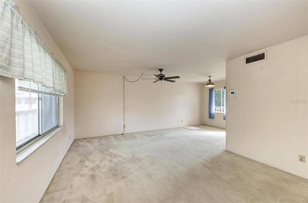 3751 South School Avenue, Sarasota, FL 34239