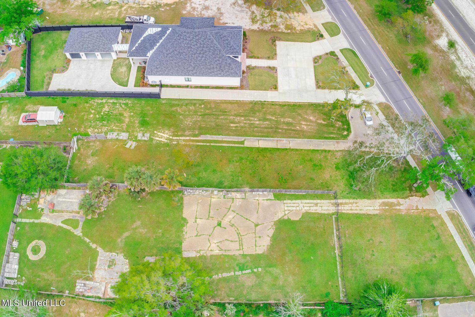 1406 East Beach Boulevard, Gulfport, MS 39501