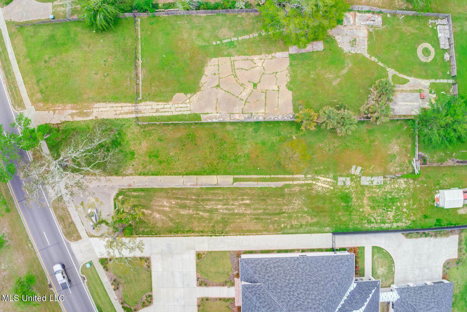 1406 East Beach Boulevard, Gulfport, MS 39501