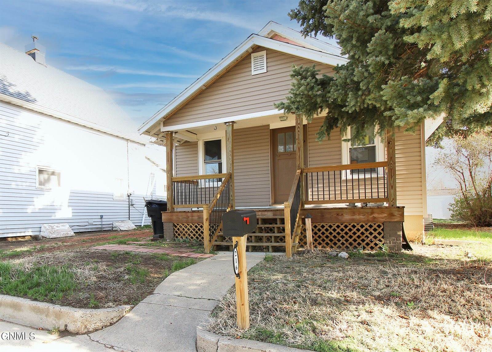 216 7th Street West, Williston, ND 58801