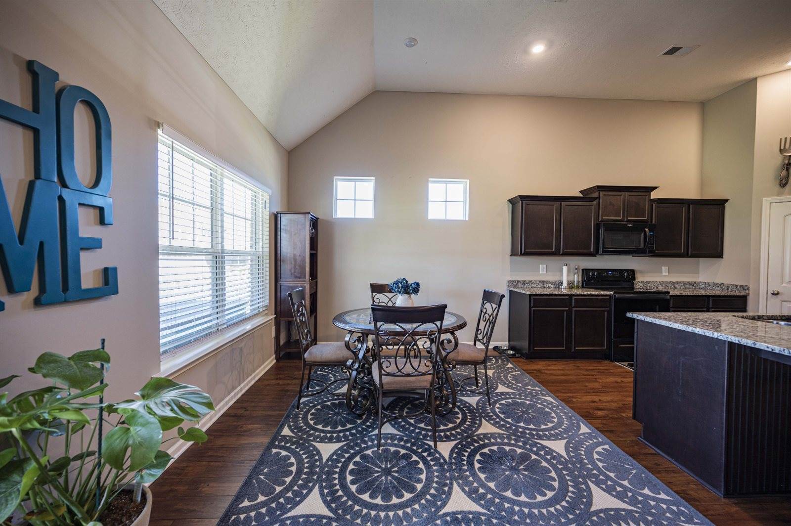 517 Sunflower Dr, Smyrna, TN 37167