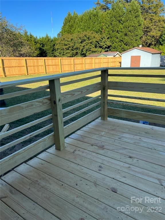 16808 Knoxwood Drive, Huntersville, NC 28078