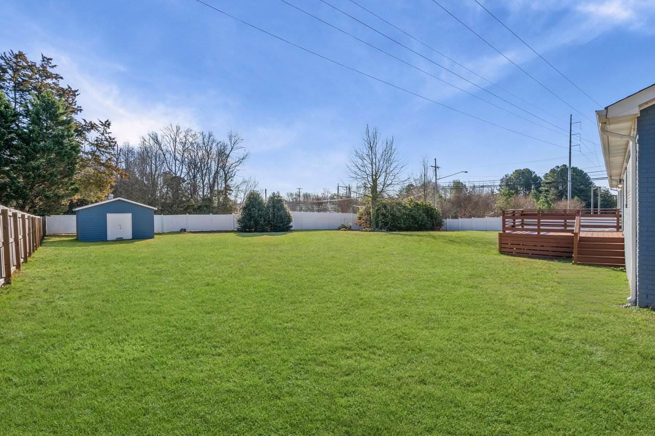 16808 Knoxwood Drive, Huntersville, NC 28078