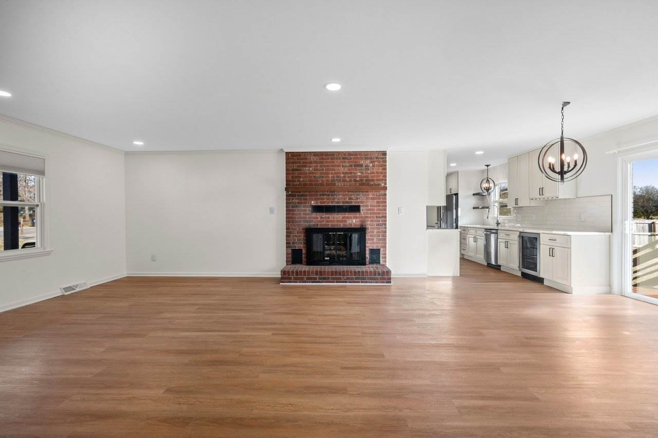 16808 Knoxwood Drive, Huntersville, NC 28078