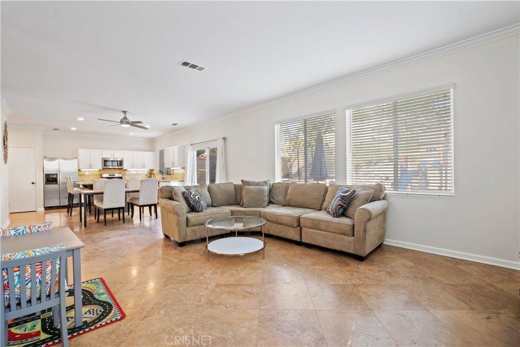 29632 Teasedale Place, Castaic, CA 91384