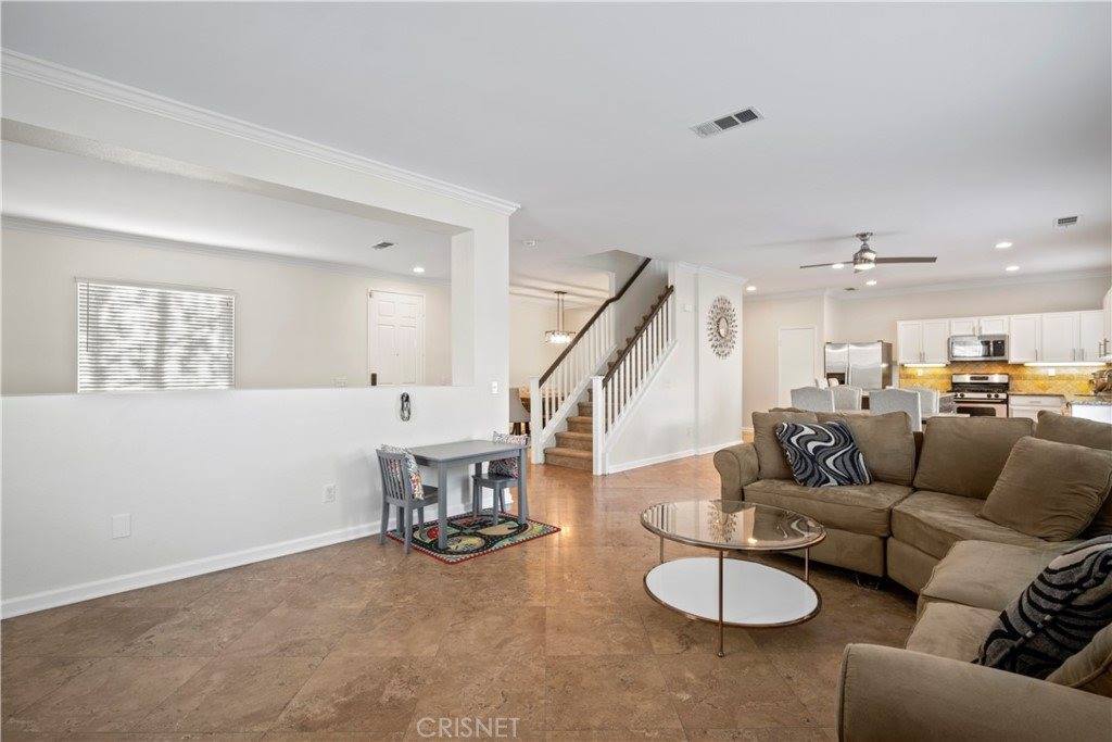 29632 Teasedale Place, Castaic, CA 91384