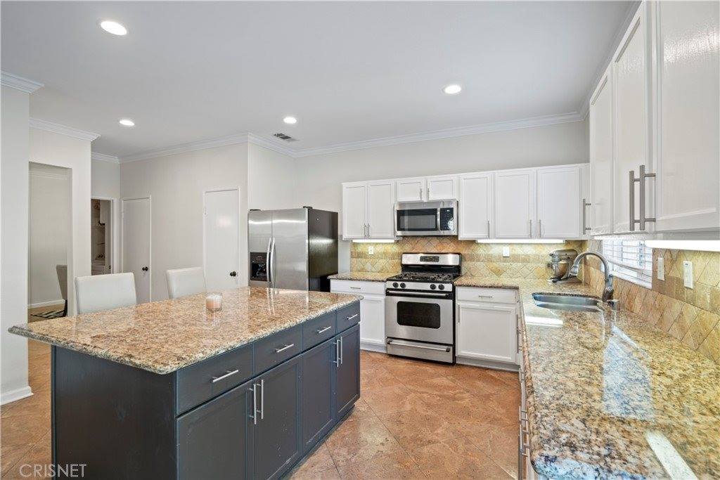 29632 Teasedale Place, Castaic, CA 91384