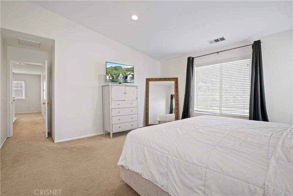 29632 Teasedale Place, Castaic, CA 91384