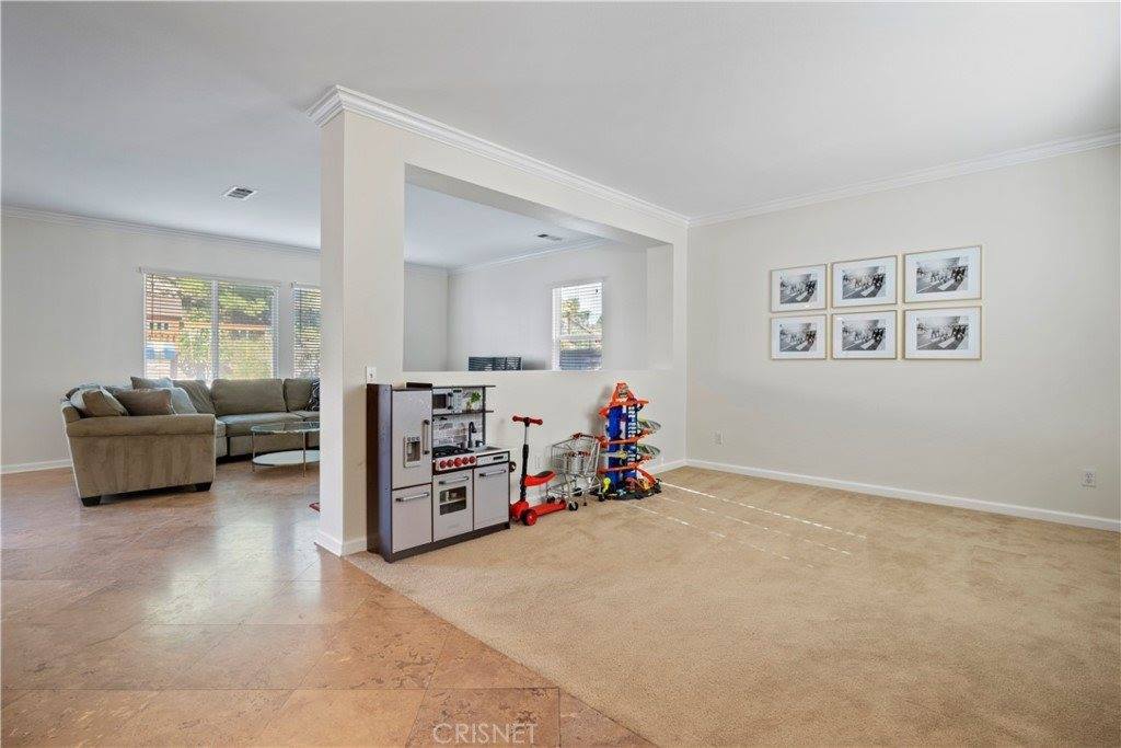 29632 Teasedale Place, Castaic, CA 91384