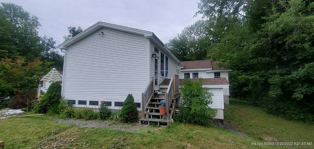 2245 Essex Street, Orono, ME 04473