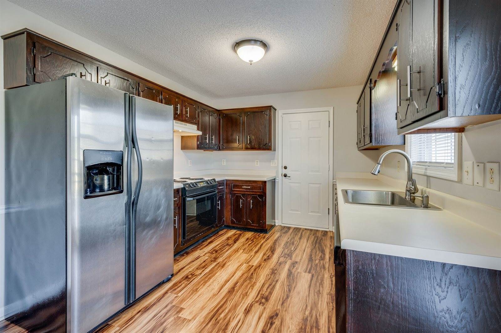 1037 Summerhaven Rd, Clarksville, TN 37042