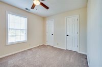 1037 Summerhaven Rd, Clarksville, TN 37042