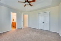 1037 Summerhaven Rd, Clarksville, TN 37042