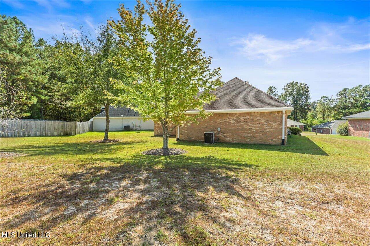 420 Vining Court, Byram, MS 39272