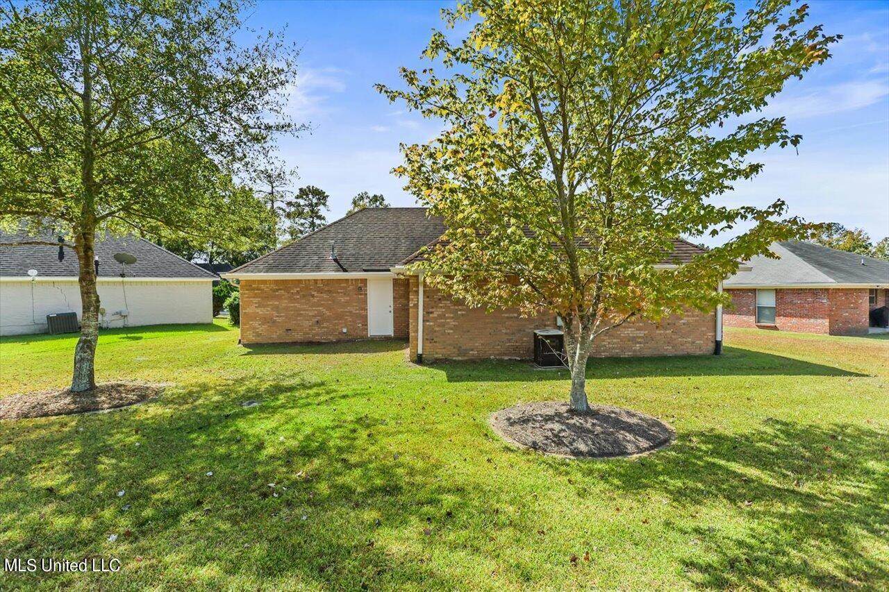 420 Vining Court, Byram, MS 39272