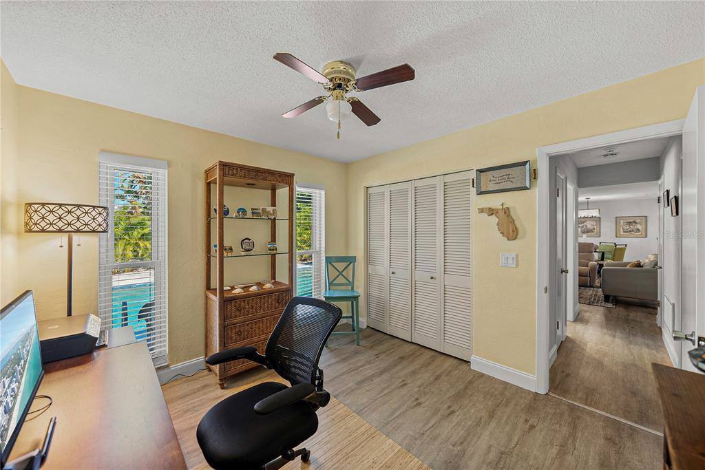 2195 Dolphin Boulevard South, Saint Petersburg, FL 33707