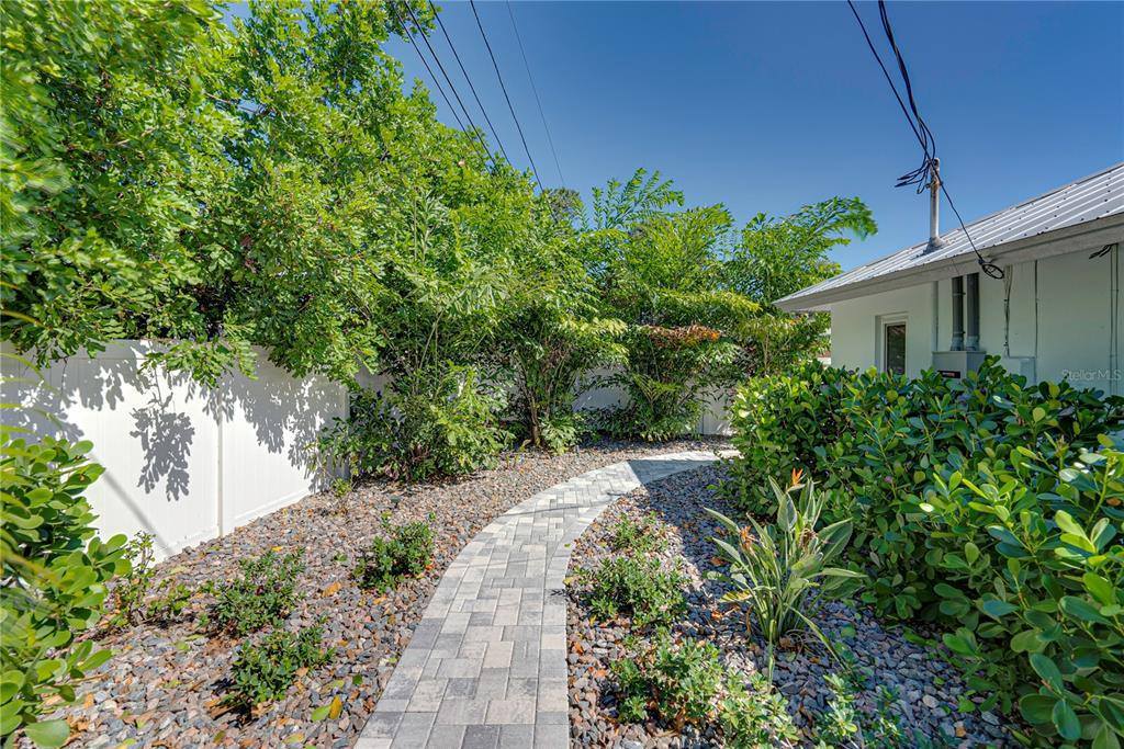 2195 Dolphin Boulevard South, Saint Petersburg, FL 33707