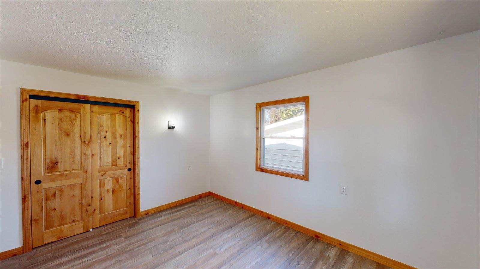 509 Meadowood Ct, Viroqua, WI 54665