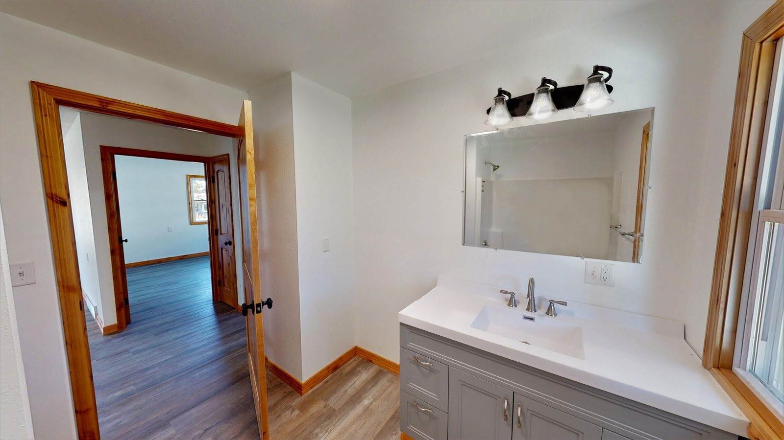 509 Meadowood Ct, Viroqua, WI 54665