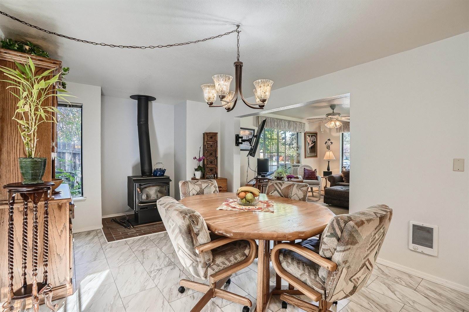 1953 NE Red Rock Lane, Bend, OR 97701