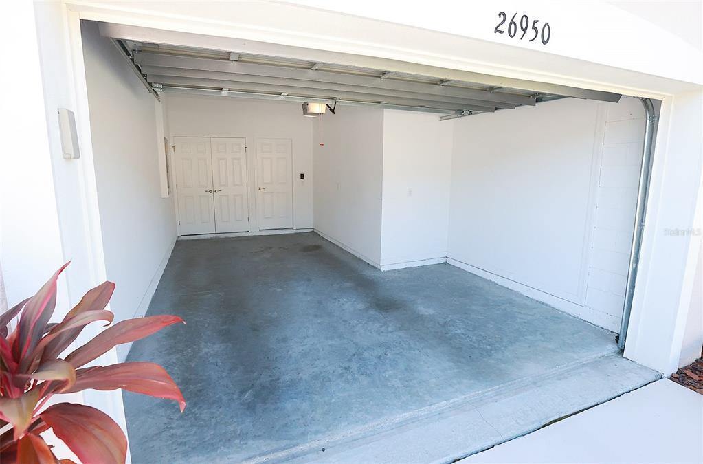 26950 White Plains Way, Leesburg, FL 34748