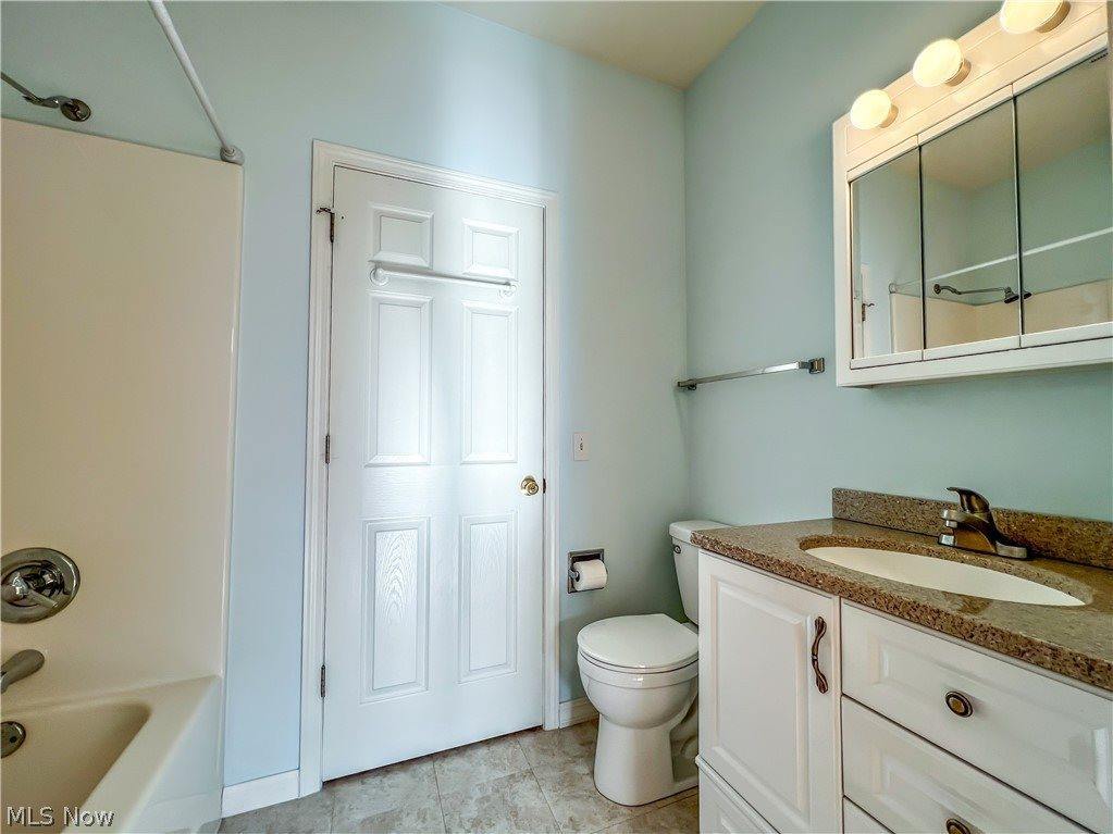 174 Wilcox Road, Austintown, OH 44515