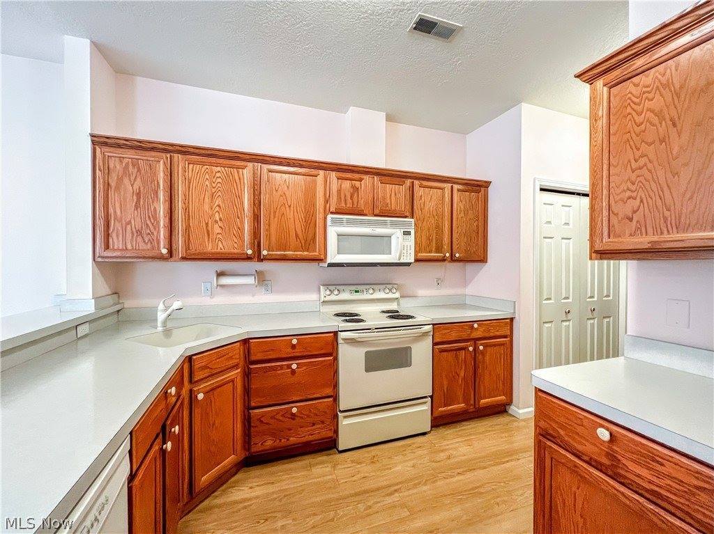 174 Wilcox Road, Austintown, OH 44515