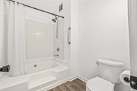 1517 Lake View Dr, Cookeville, TN 38506