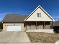 1115 28th St, Sioux City, IA 51104