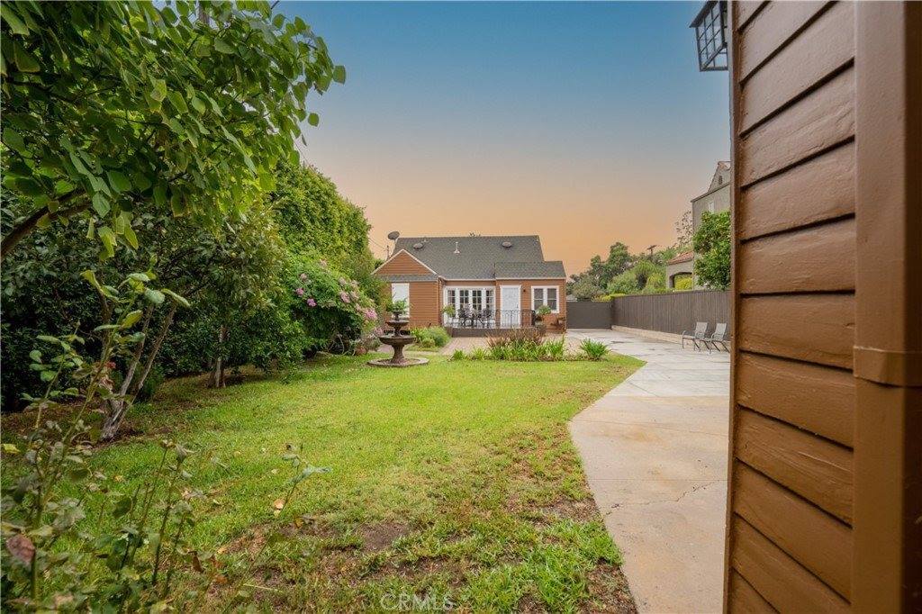 1170 North Kenilworth Avenue, Glendale, CA 91202