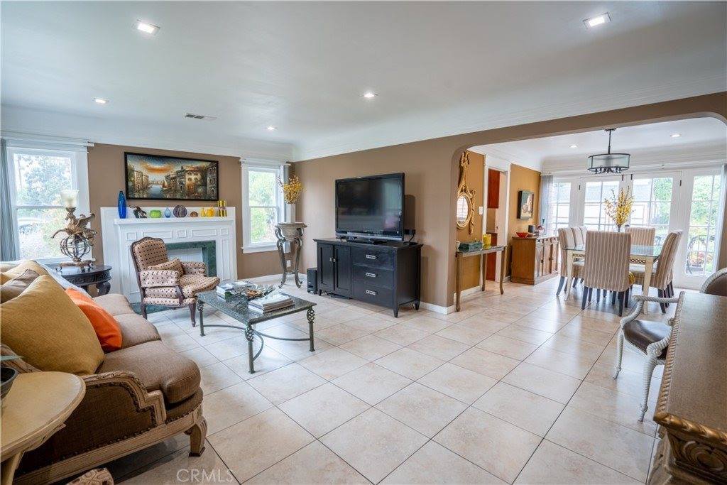 1170 North Kenilworth Avenue, Glendale, CA 91202