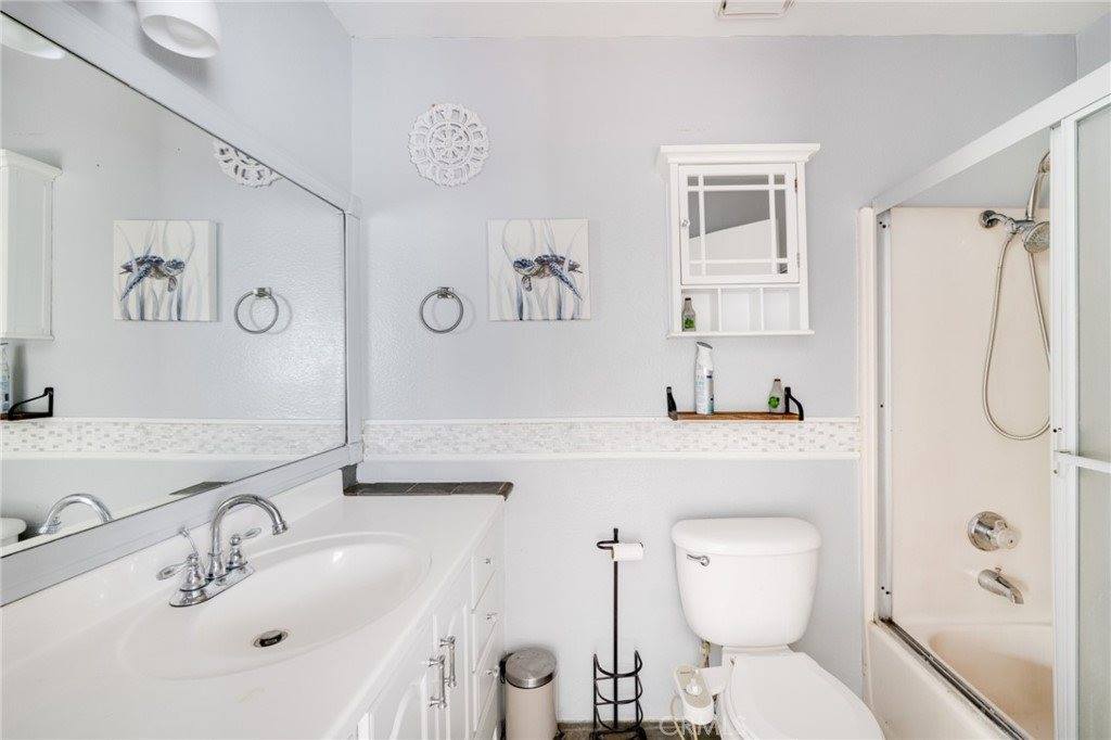 14435 Plummer Street, Panorama City, CA 91402