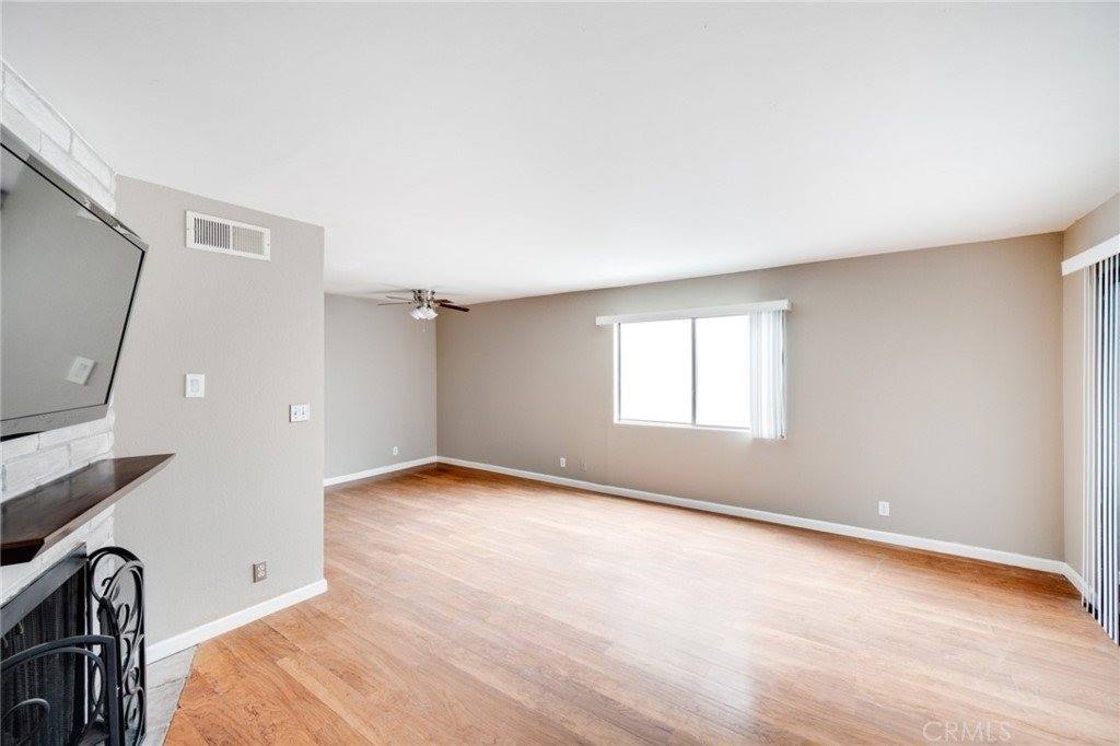 14435 Plummer Street, Panorama City, CA 91402