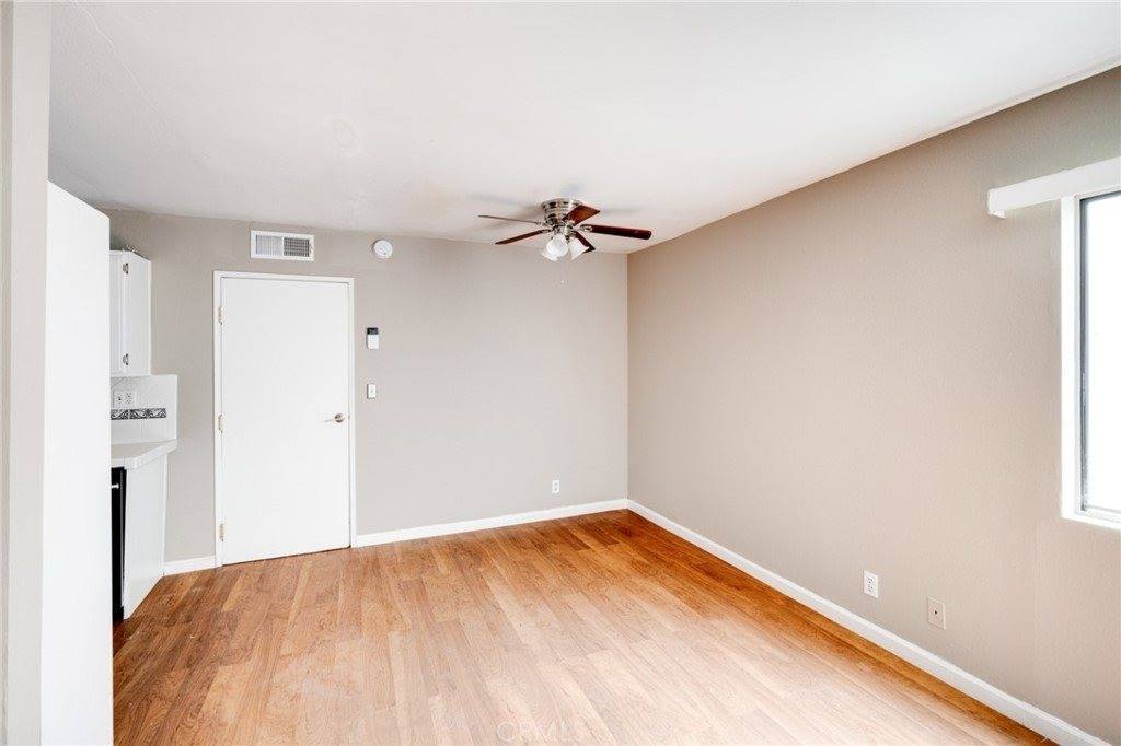 14435 Plummer Street, Panorama City, CA 91402