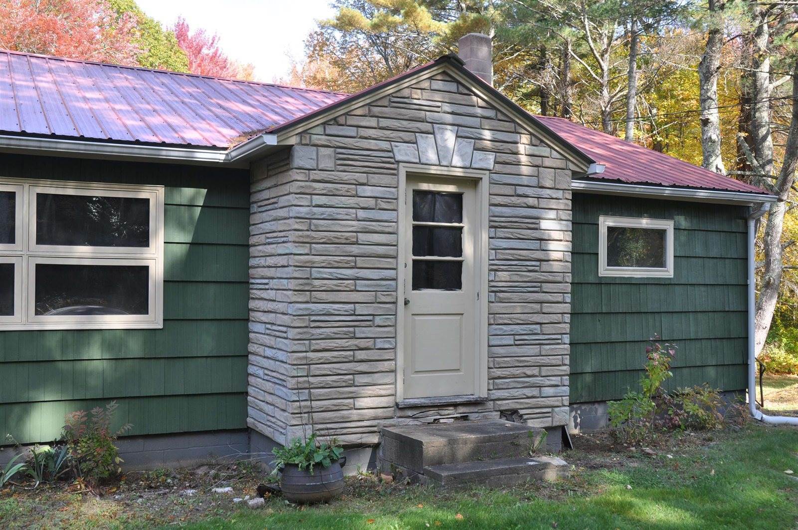 254 Exeter Road, Epping, NH 03042