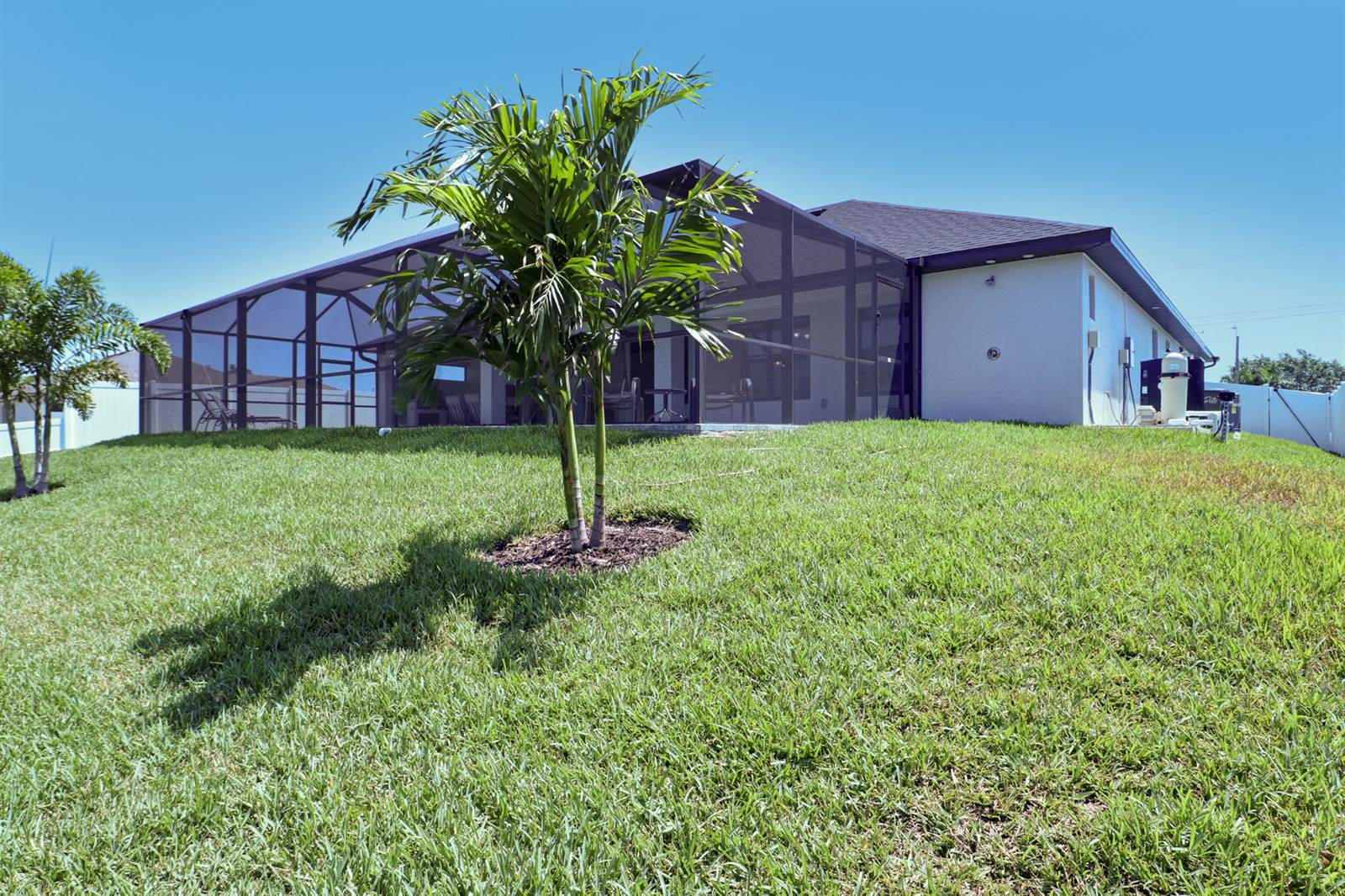 2138 SE 18th Avenue, Cape Coral, FL 33990