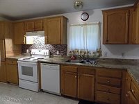 7033 Vista Dr, Tobyhanna, PA 18466