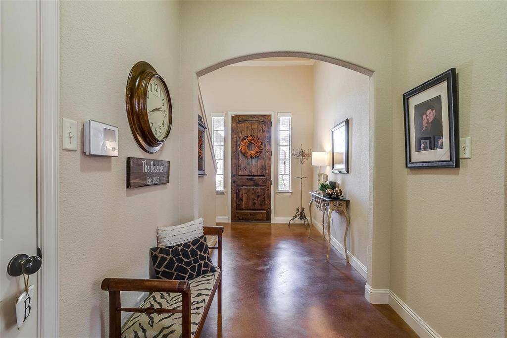 189 Camouflage Cir, Willow Park, TX 76008