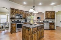 189 Camouflage Cir, Willow Park, TX 76008