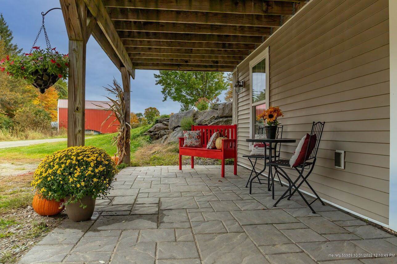 597 Hudson Road, Glenburn, ME 04401