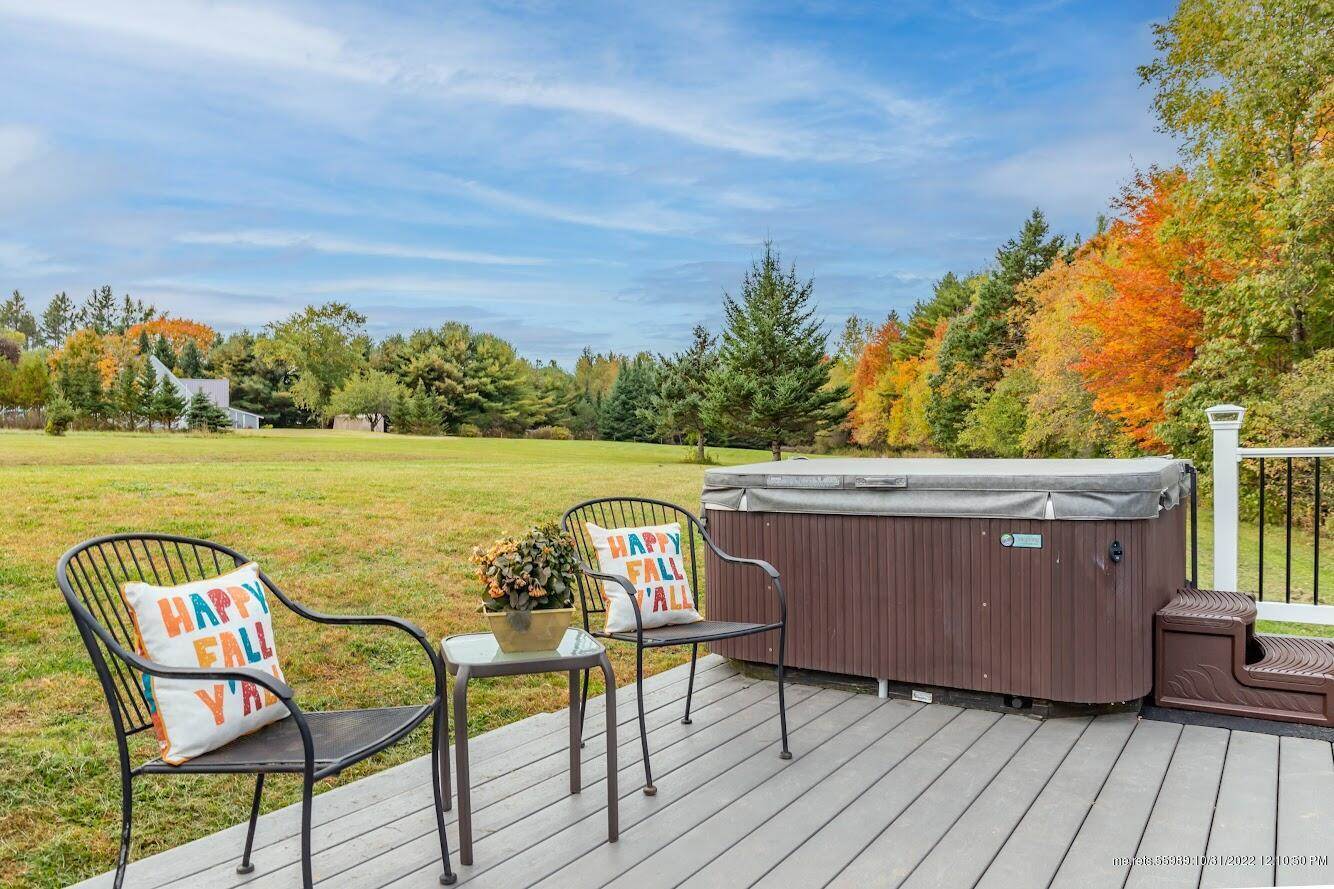 597 Hudson Road, Glenburn, ME 04401