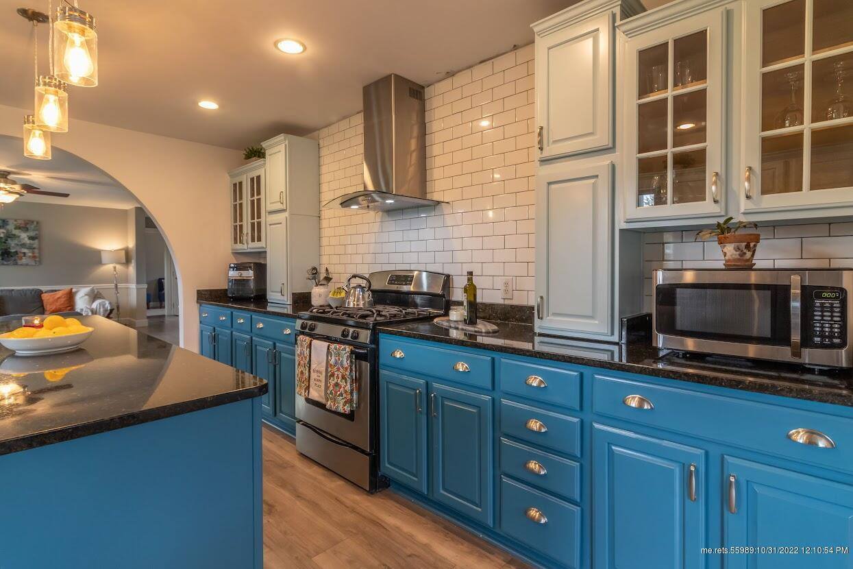 597 Hudson Road, Glenburn, ME 04401