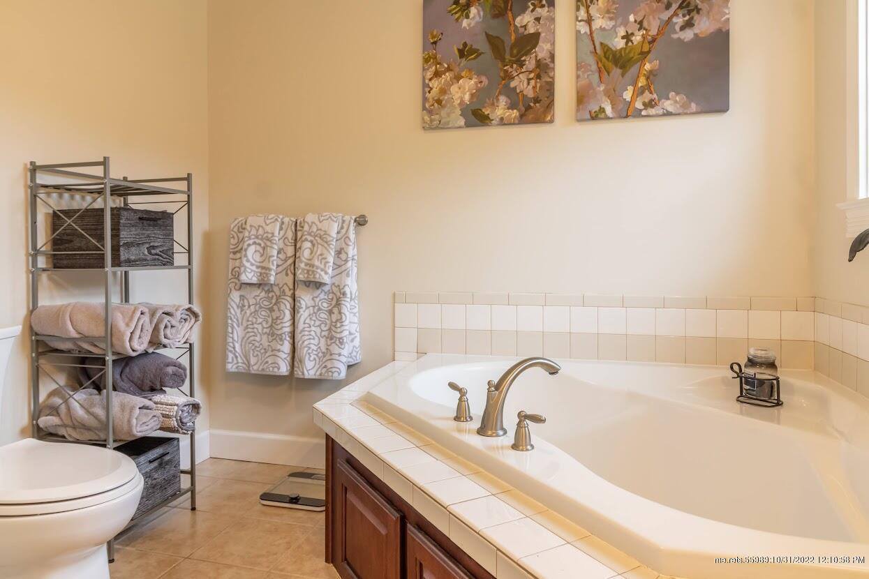 597 Hudson Road, Glenburn, ME 04401