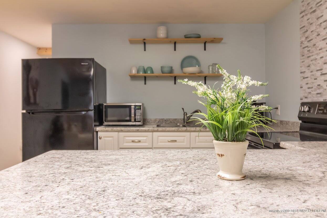 597 Hudson Road, Glenburn, ME 04401