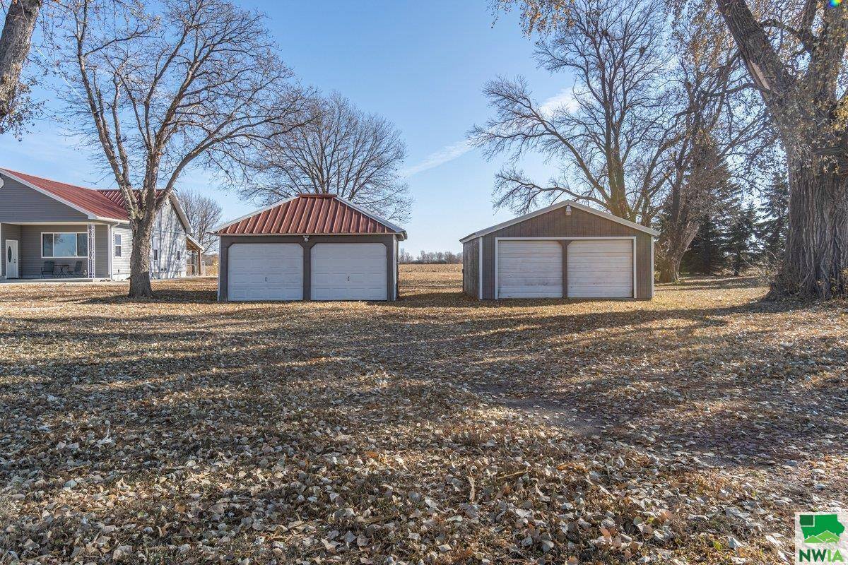 16757 County Hwy K42, Whiting, IA 51063