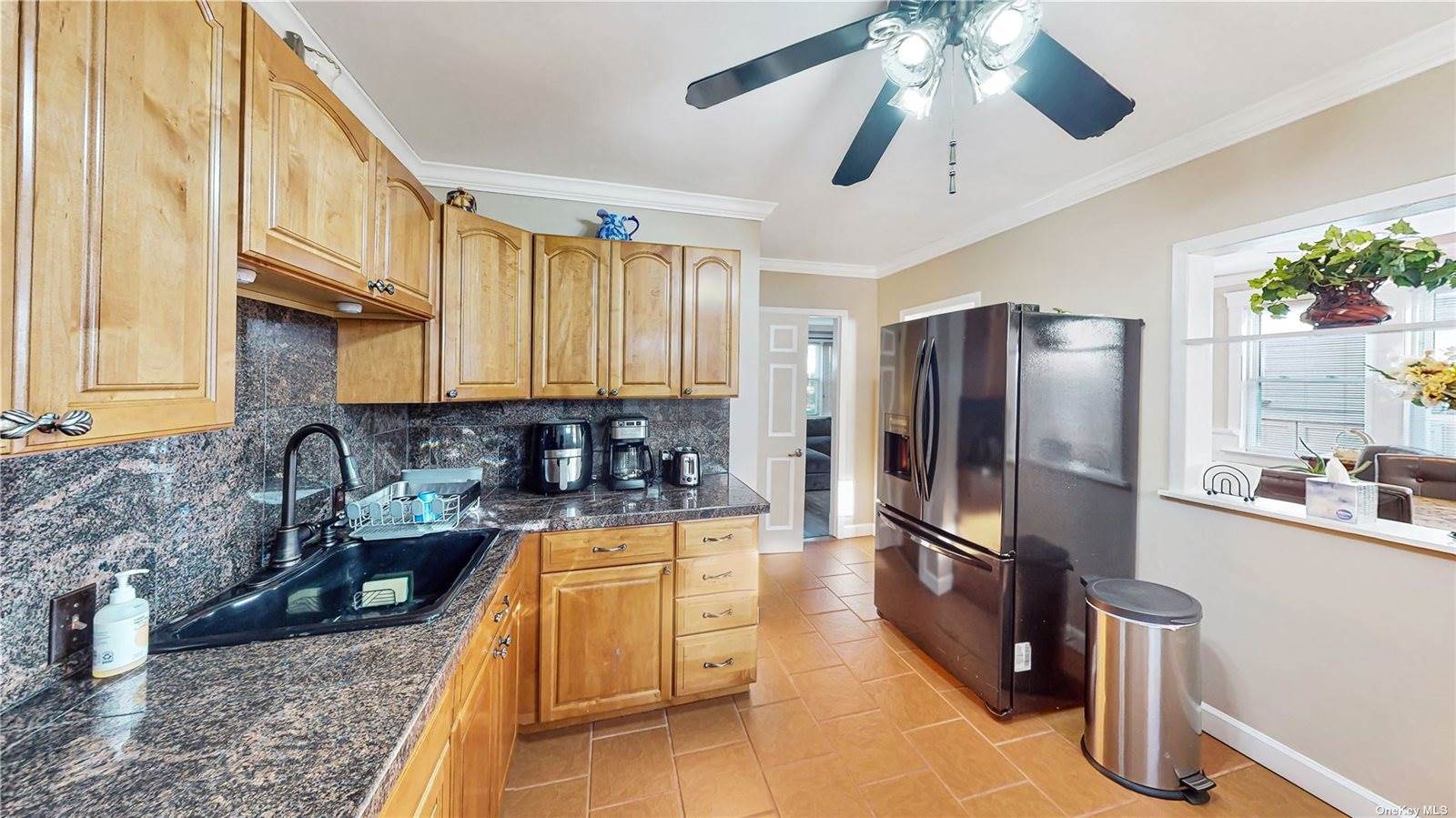 27 South Baldwin Place, Massapequa, NY 11758